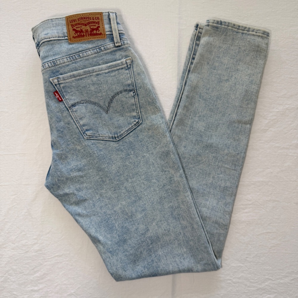 Levi's 710 Super Skinny Jeans Women 27 Light Wash Excellent Acid Wash Denim